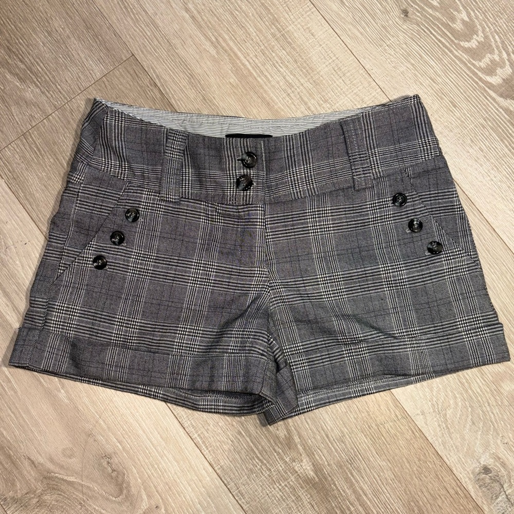 Black and White plaid, and houndstooth patterned Shorts!